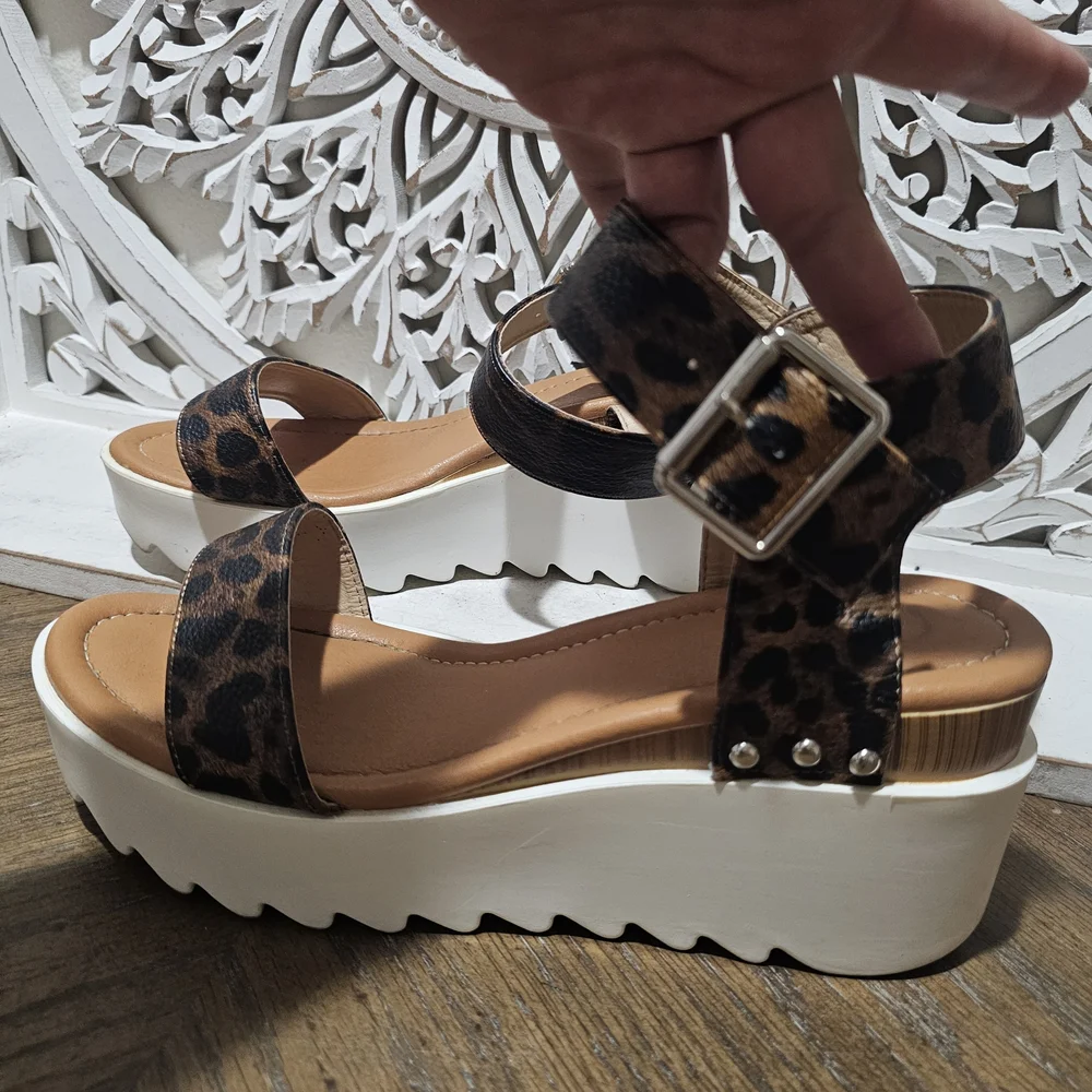 Comfort Leopard Print Platform Sandals Womens 11 - Picture 3 of 5